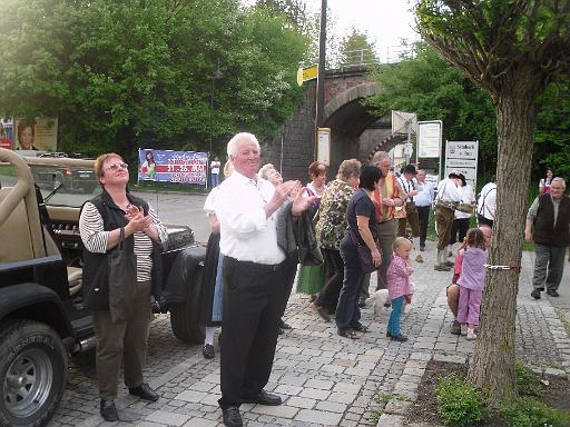 Maibaumaufstellen 051.jpg