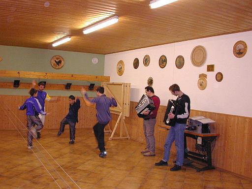 027-2002.jpg
