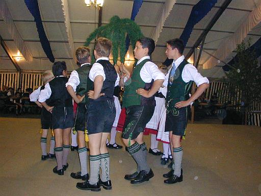 082-2002.jpg