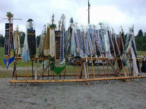 126-2002.jpg