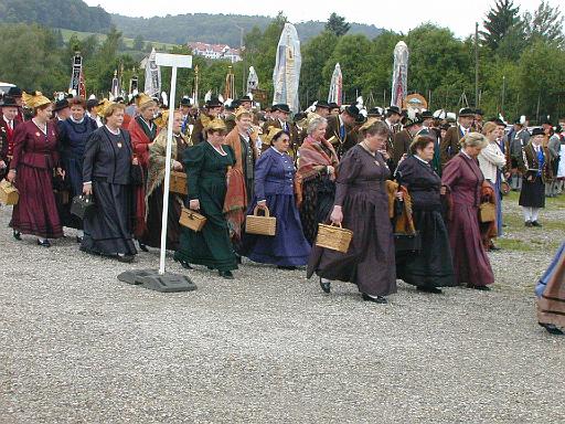 133-2002.jpg