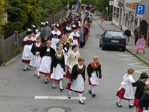 160-2002.jpg
