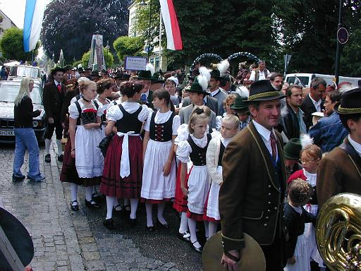 231-2002.jpg