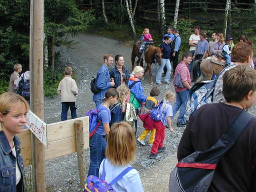 281-2002.jpg