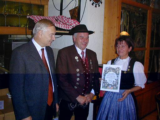 322-2002.JPG